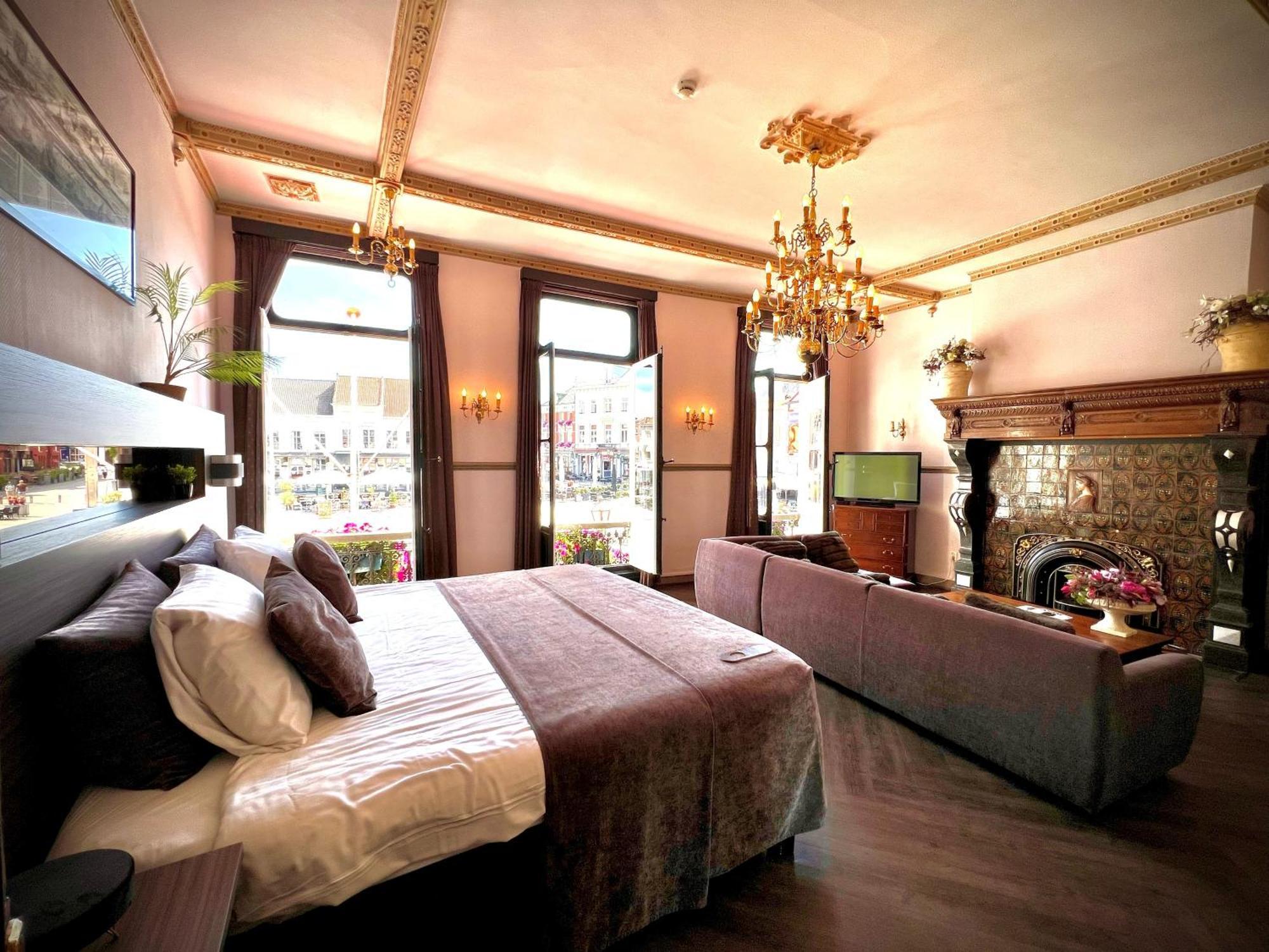 Grand Cafe Hotel De Bourgondier Bergen op Zoom Eksteriør bilde