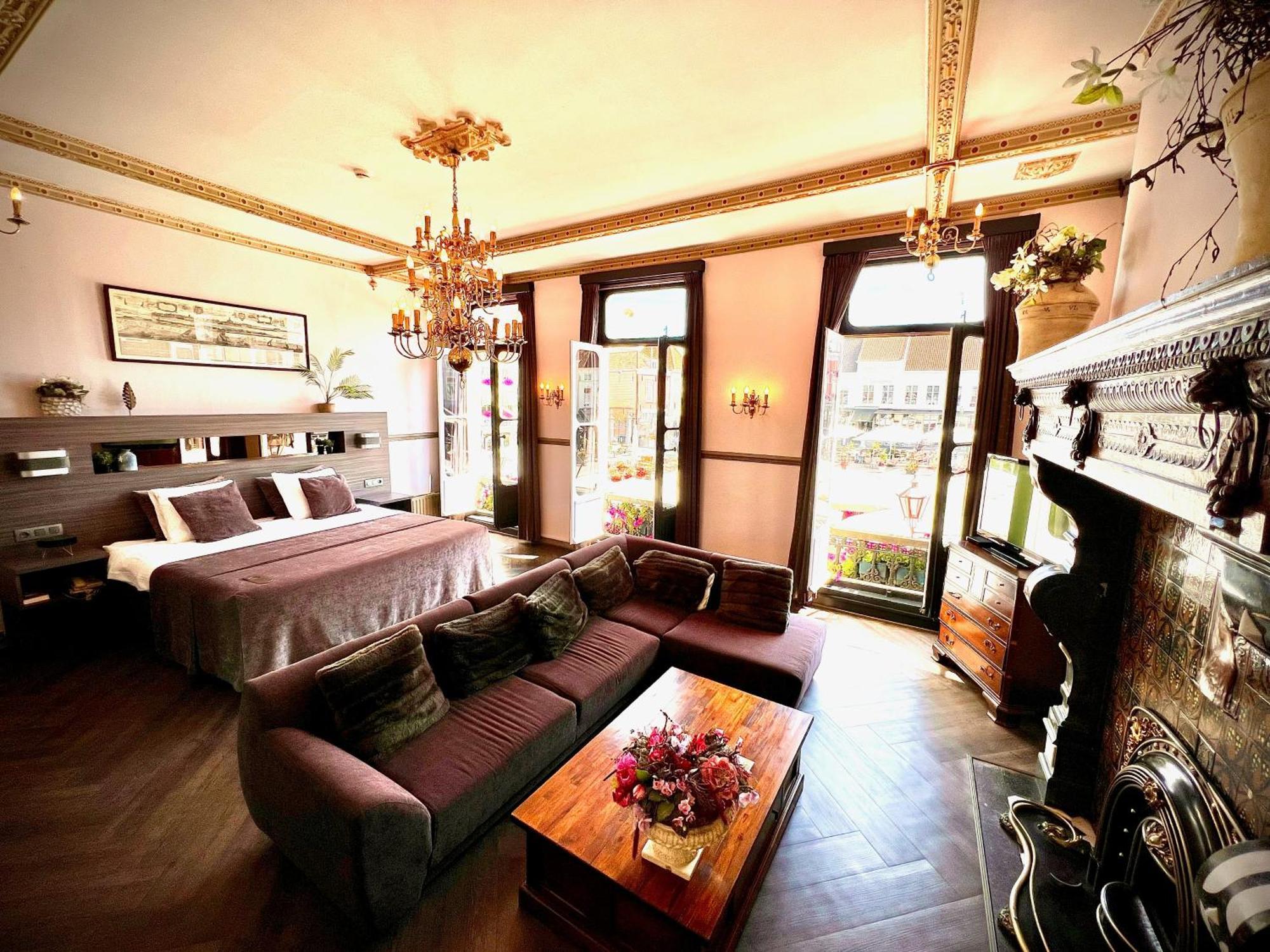 Grand Cafe Hotel De Bourgondier Bergen op Zoom Eksteriør bilde